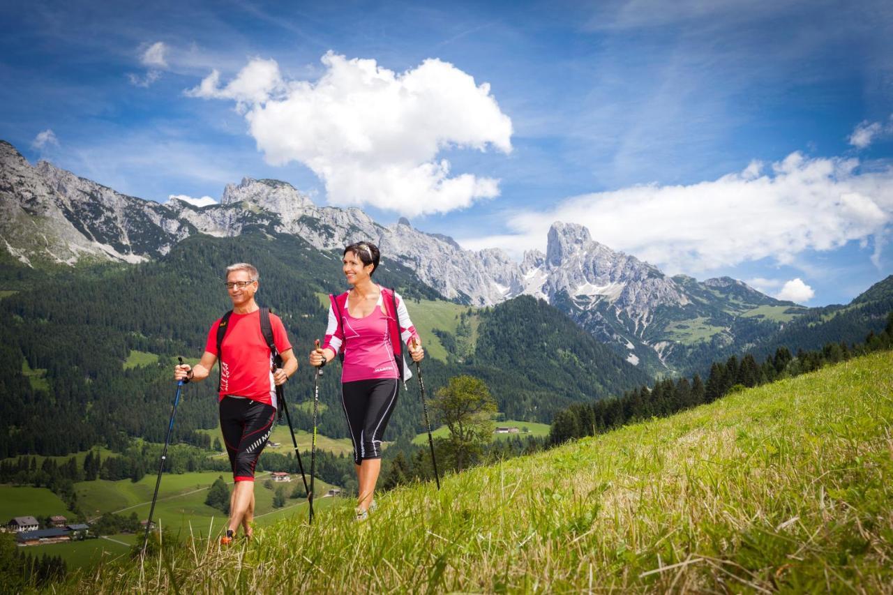 アンベルク・イム・ランマータールAlpenhaus Donnerkogelアパートメント エクステリア 写真